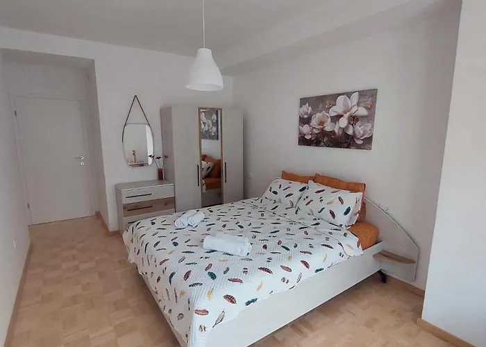 Apartments Dif 1
