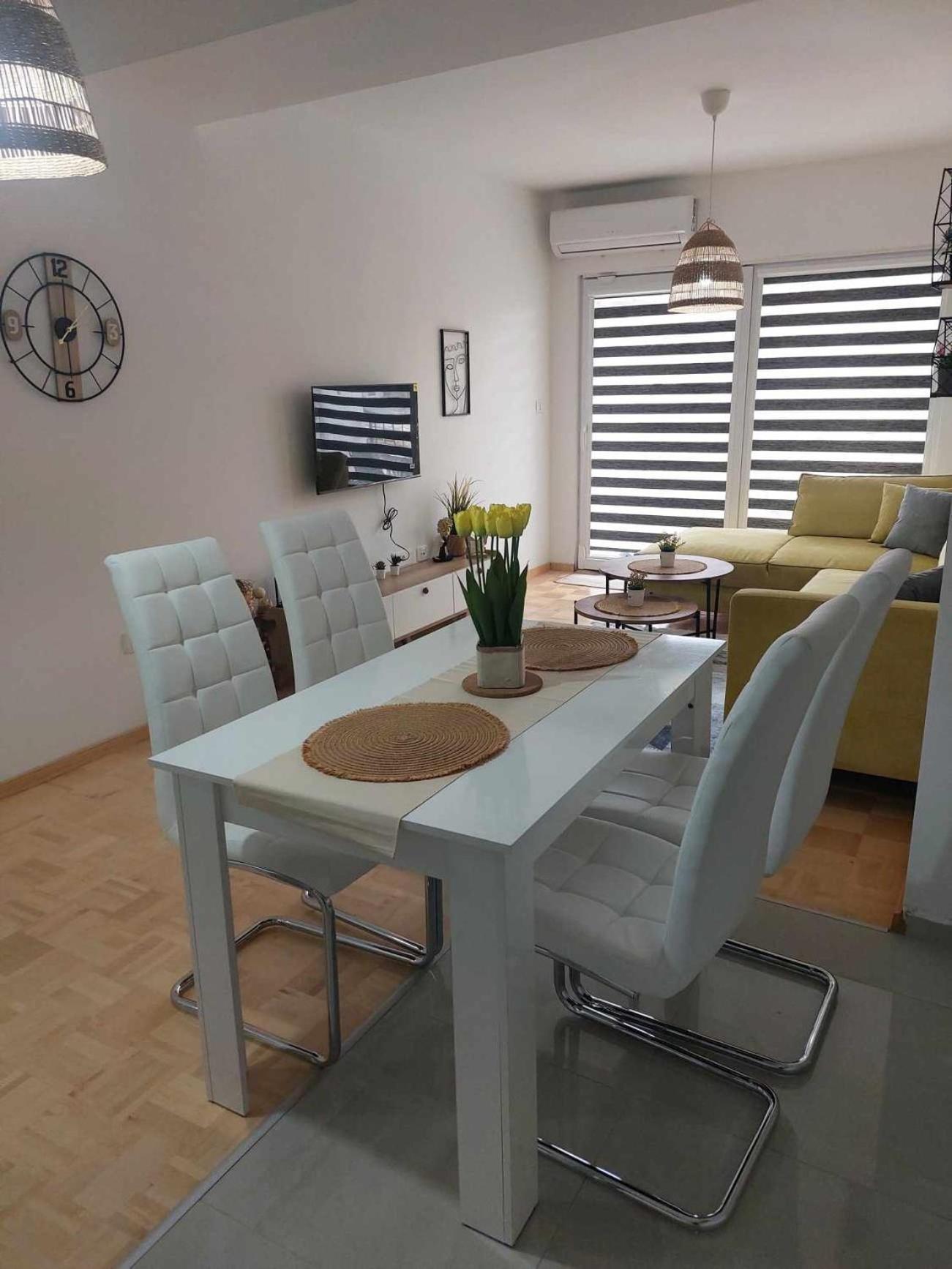 Dif 1 Apartment